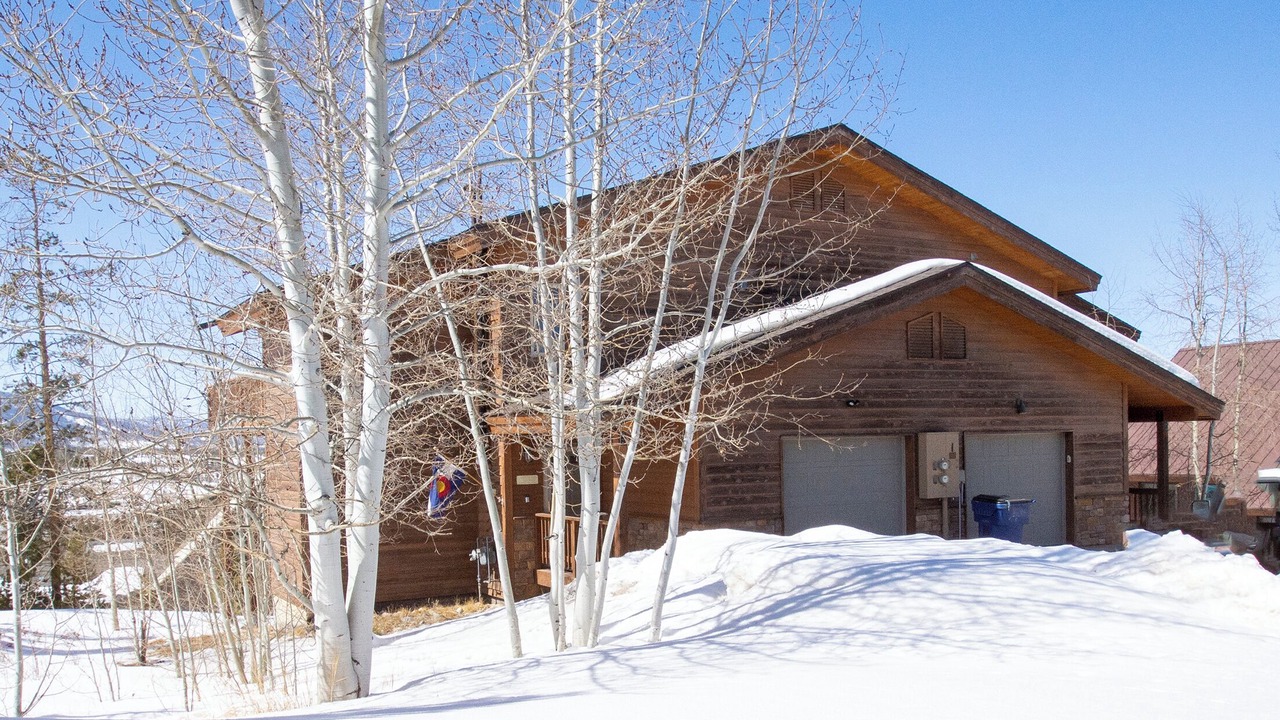 Photo of Outdoor in Fraser