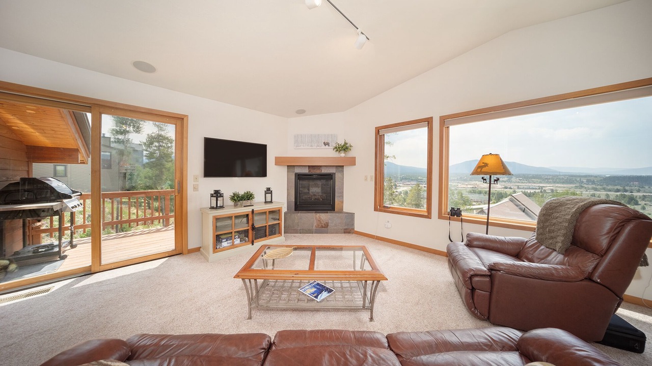 Photo of Livingroom in Fraser