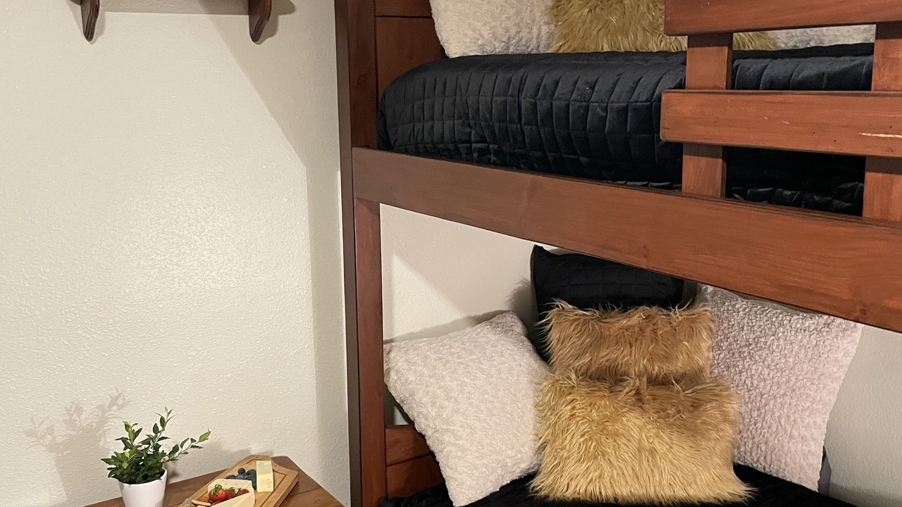 Photo of Bedroom in Craig