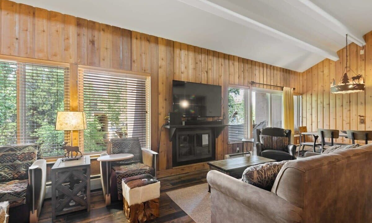 Photo of Livingroom in Warrior's Mark
