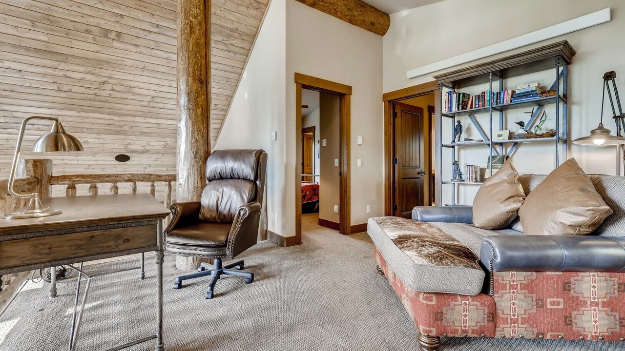 Photo of Livingroom in Breckenridge Heights