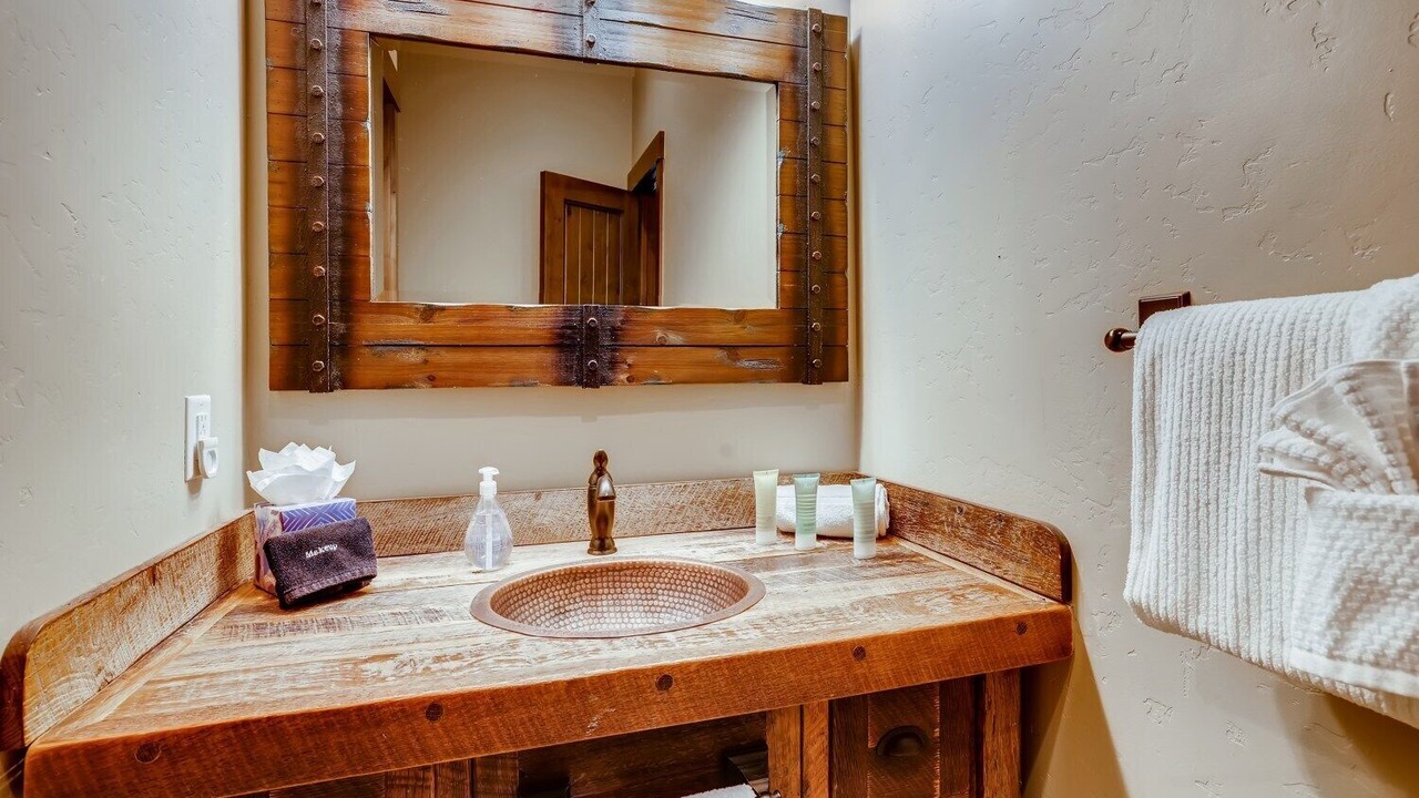 Photo of Bathroom in Breckenridge Heights