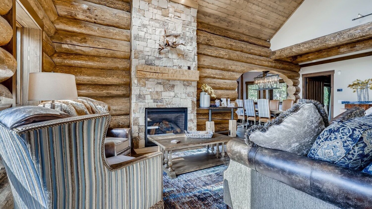 Photo of Livingroom in Breckenridge Heights