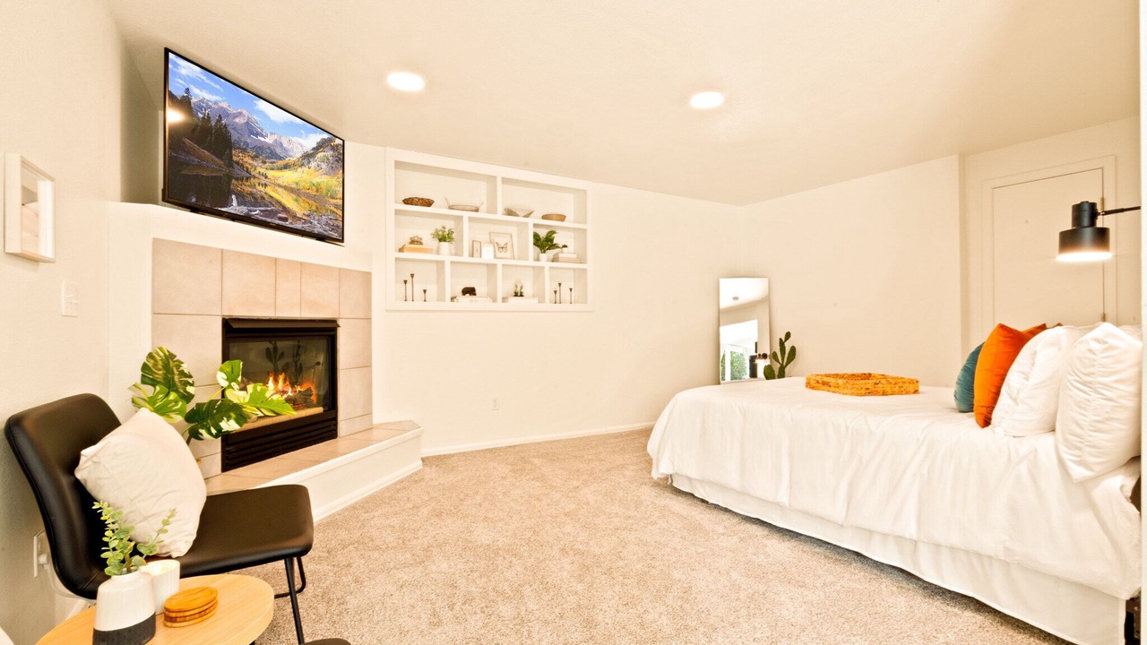 Photo of Livingroom in Stetson Hills