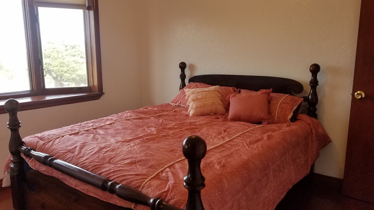 Photo of Bedroom in Twin Lakes