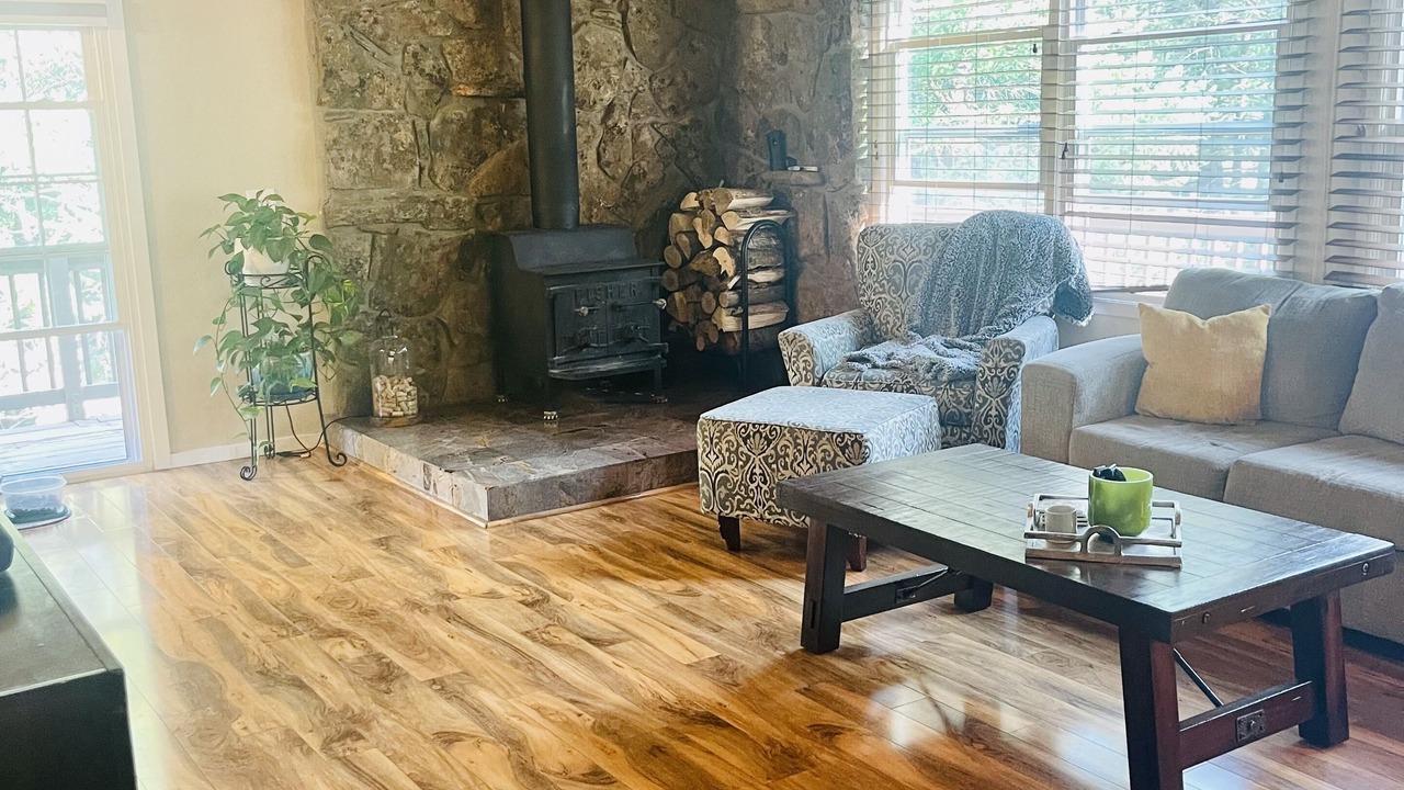 Photo of Livingroom in Evergreen