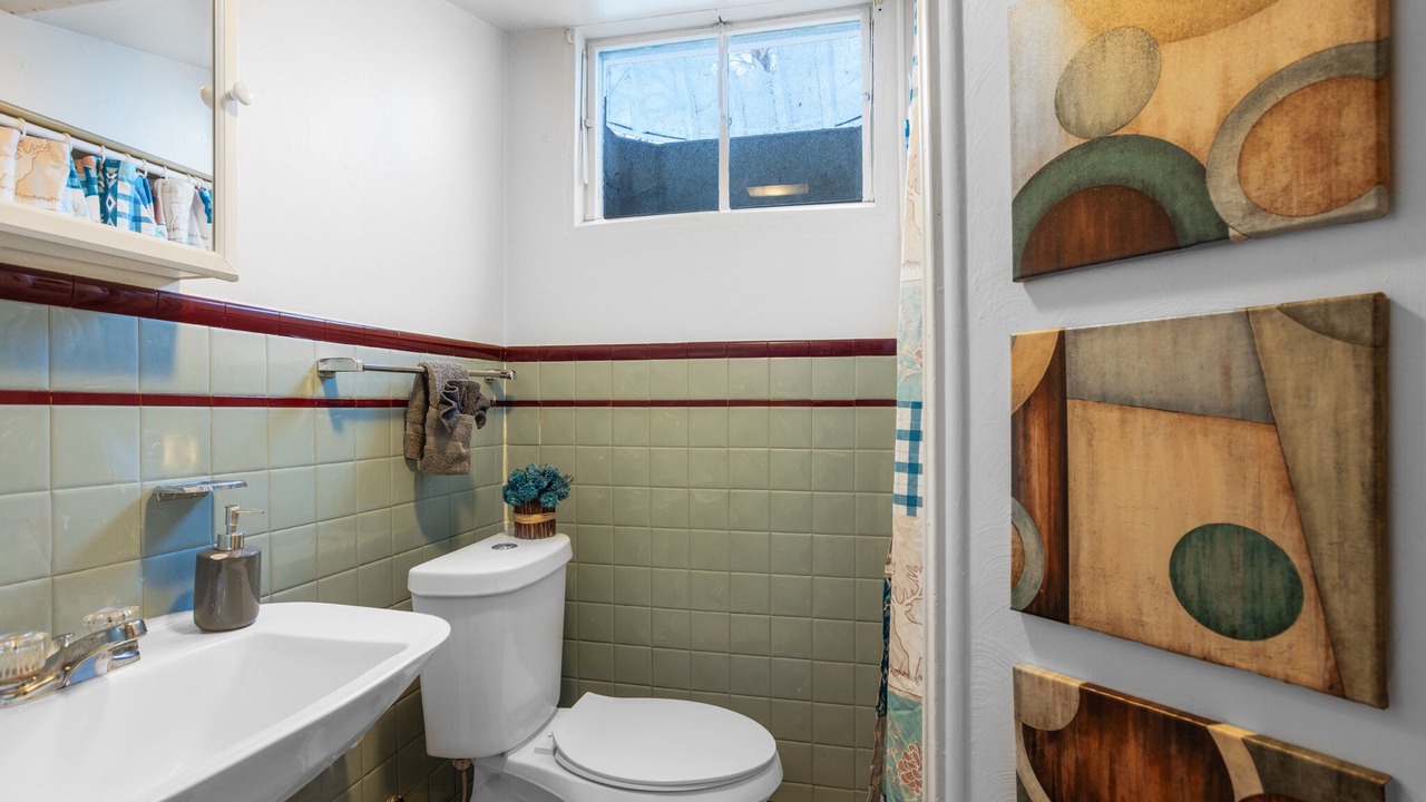 Photo of Bathroom in Alta Vista Area