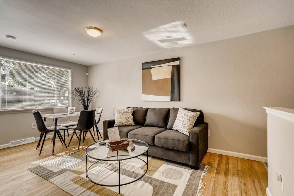 Photo of Livingroom in Arvada Plaza Area