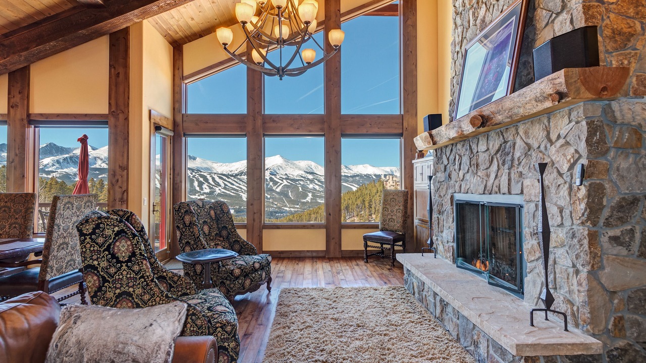 Photo of Livingroom in Woodmoor