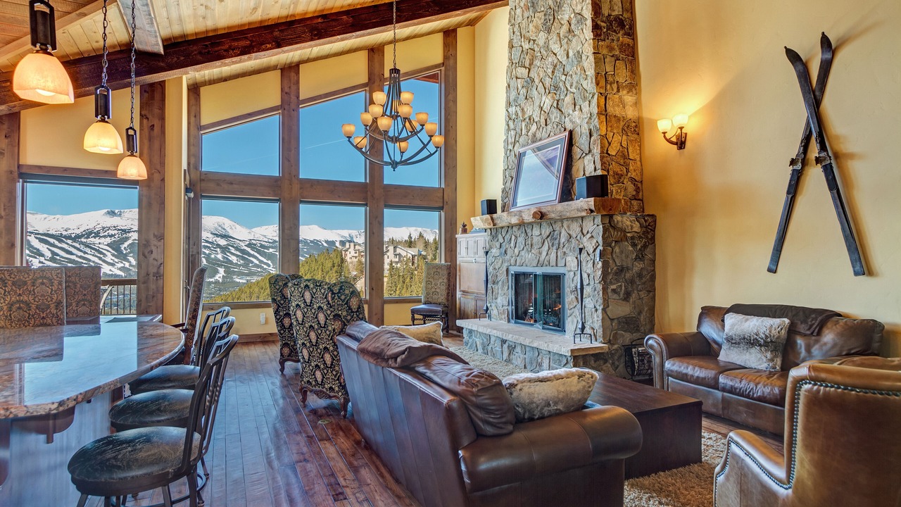 Photo of Livingroom in Woodmoor