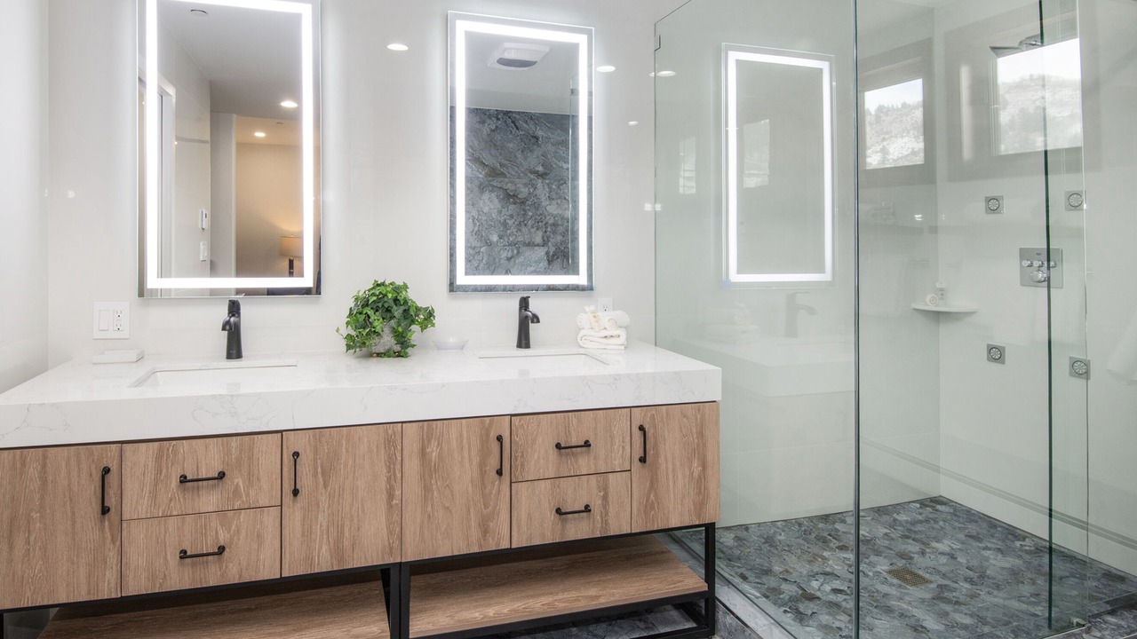 Photo of Bathroom in Highlands Townhomes