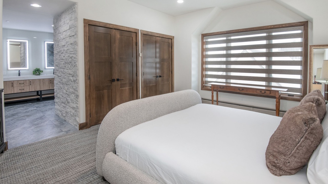 Photo of Bedroom in Highlands Townhomes