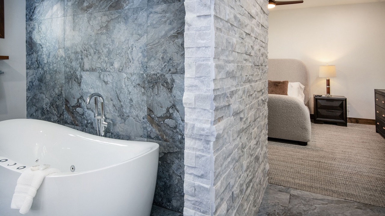 Photo of Bathroom in Highlands Townhomes