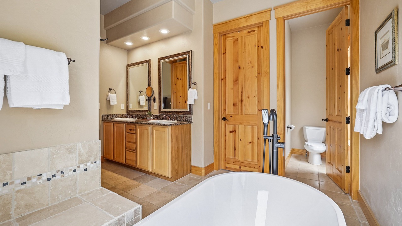 Photo of Bathroom in Baldy Mountain