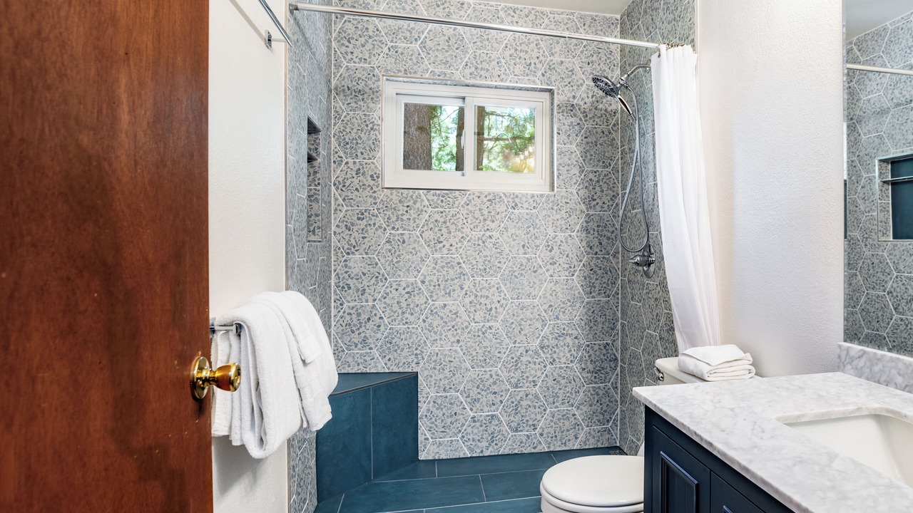 Photo of Bathroom in Tahoma