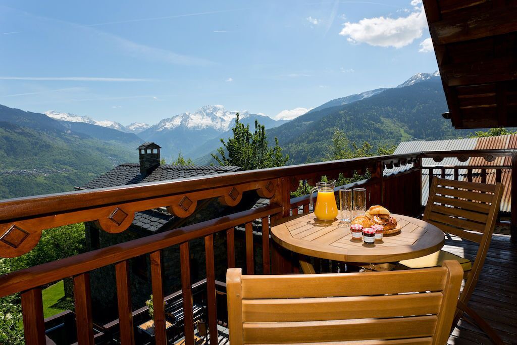 Photo of Patio Balcony in Les Allues