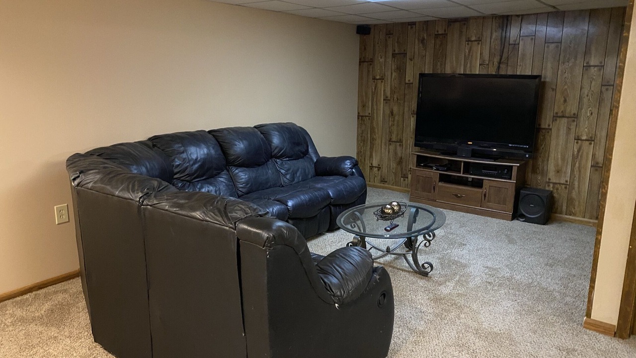 Photo of Livingroom in Ken Caryl