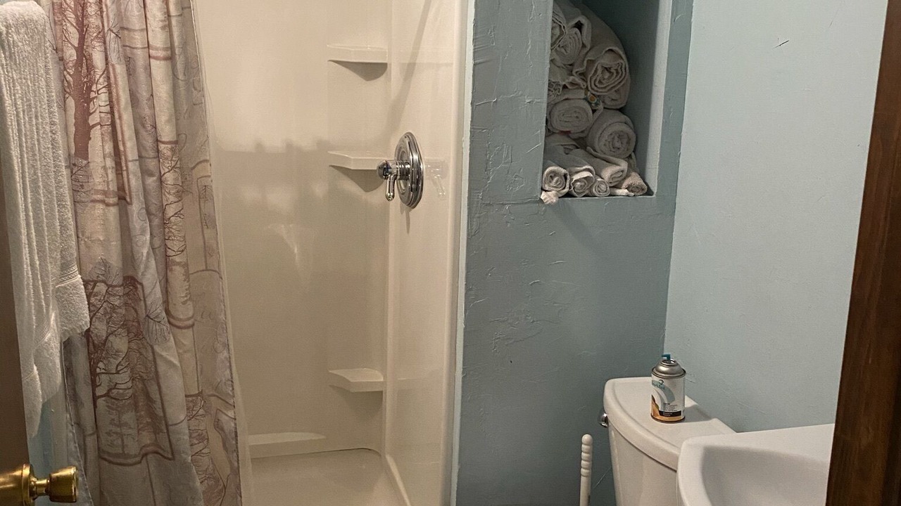 Photo of Bathroom in Ken Caryl