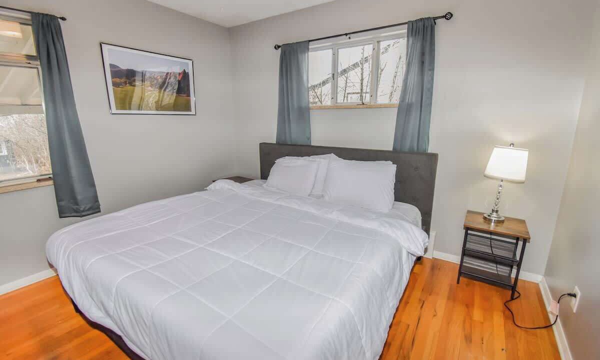 Photo of Bedroom in Southeast