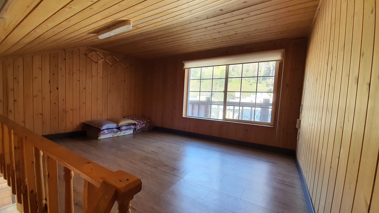 Photo of Bedroom in Ulleung-gun