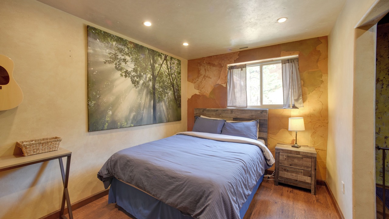 Photo of Bedroom in Cascade-Chipita Park