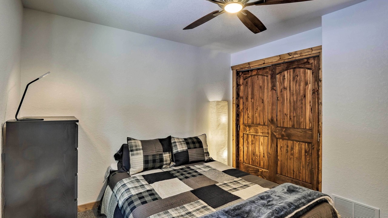 Photo of Bedroom in Valley of the Sun
