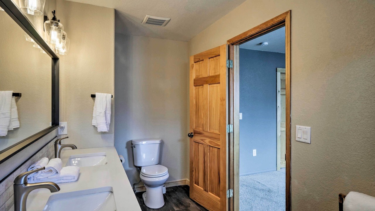 Photo of Bathroom in Alma