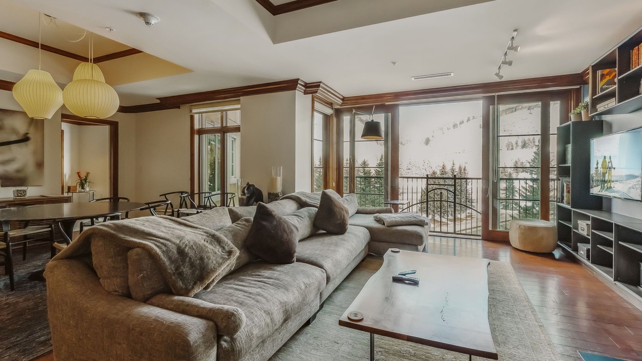 Photo of Livingroom in Vail