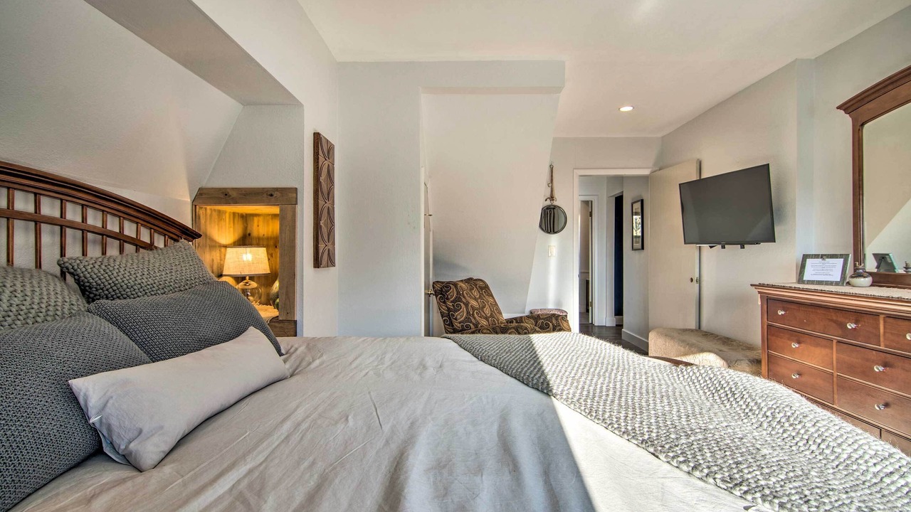 Photo of Bedroom in Grand Lake