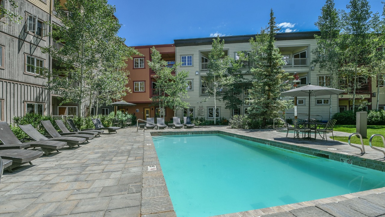 Photo of Outdoor in River Run