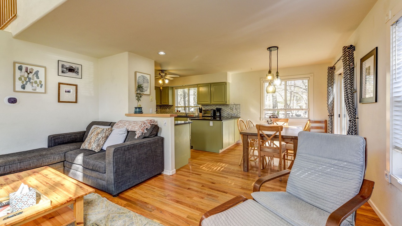 Photo of Livingroom in Lower Arapahoe