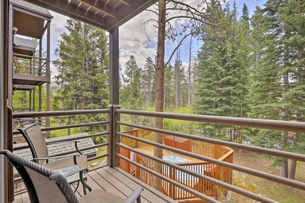 Photo of Patio Balcony in Four O'Clock