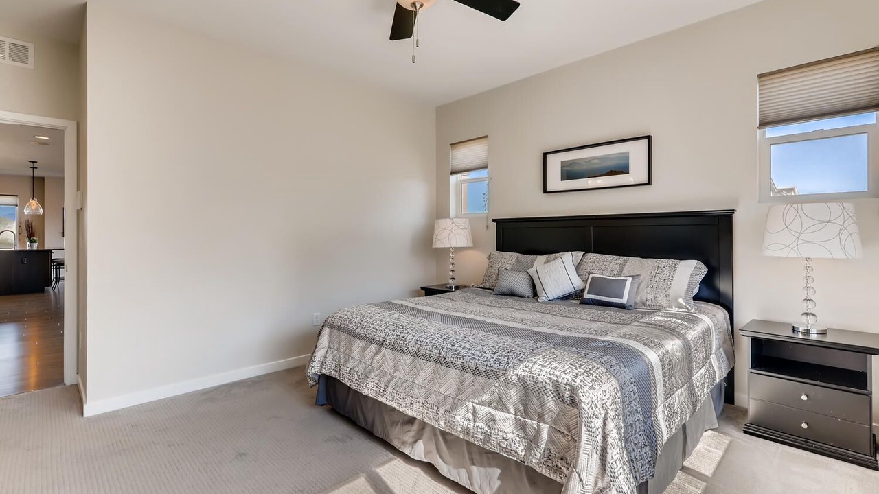 Photo of Bedroom in Northridge