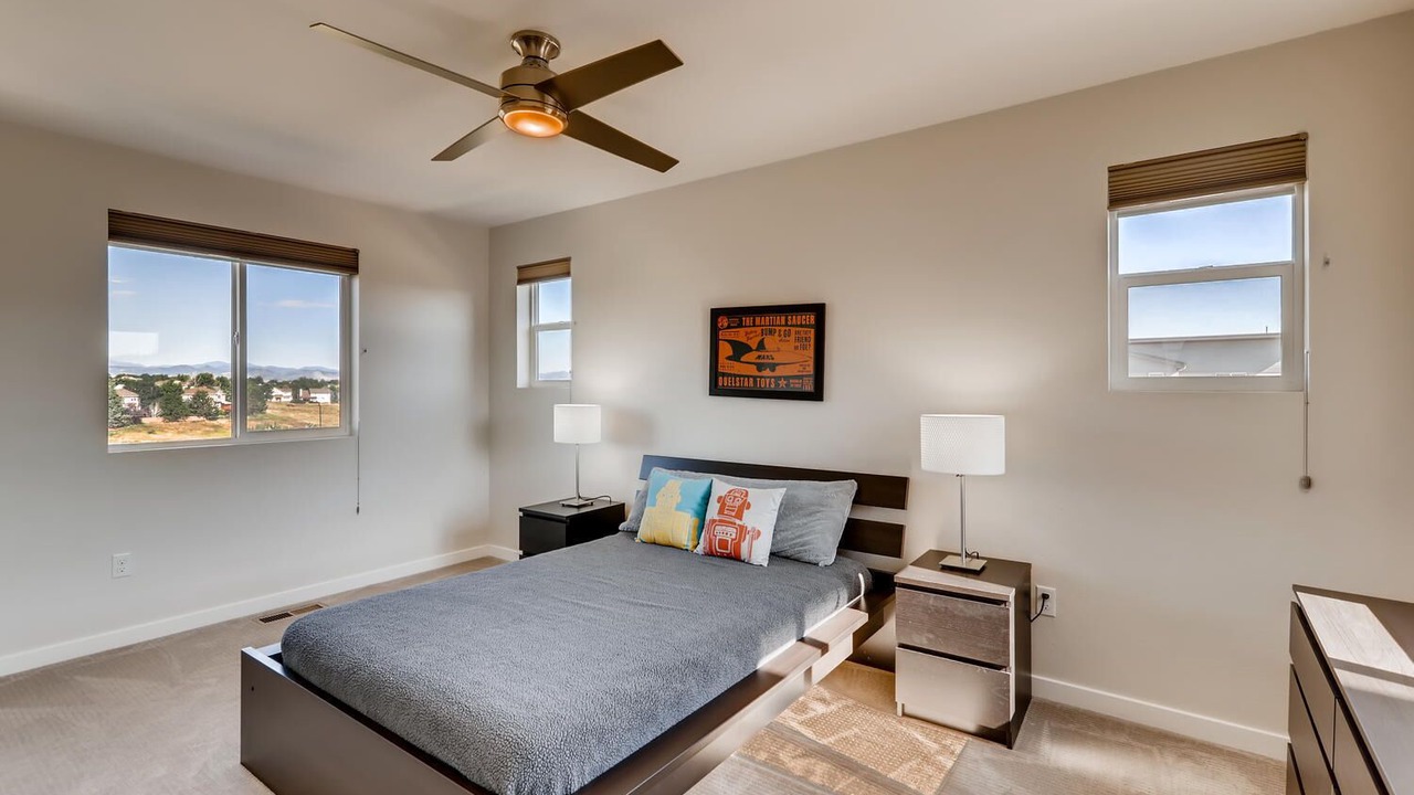 Photo of Bedroom in Northridge