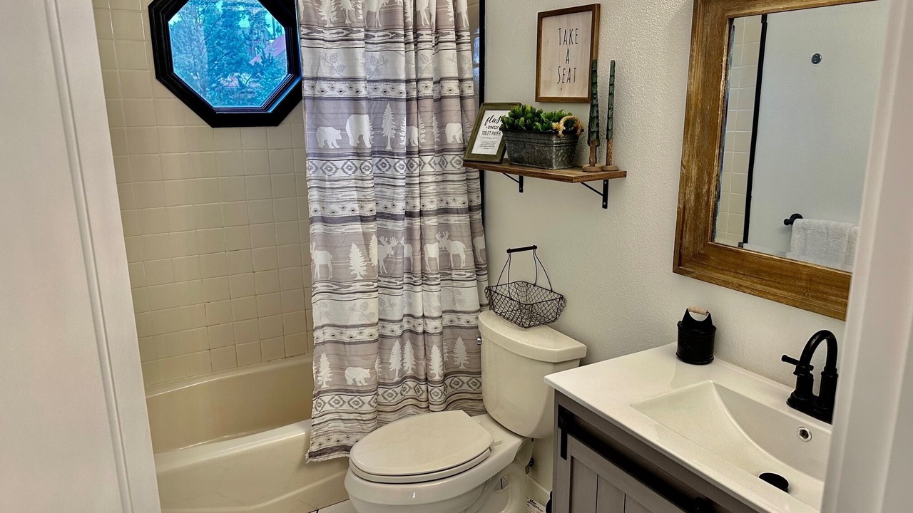 Photo of Bathroom in Grand Lake