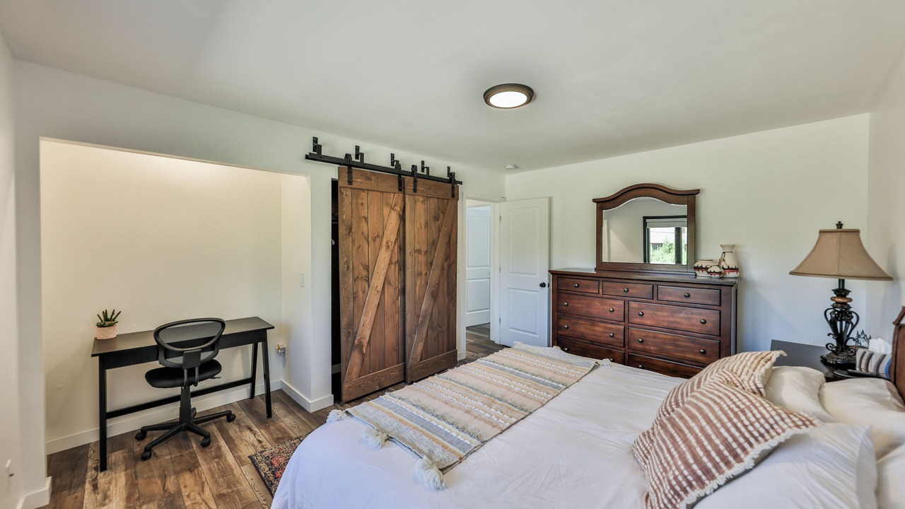 Photo of Bedroom in Grand Lake