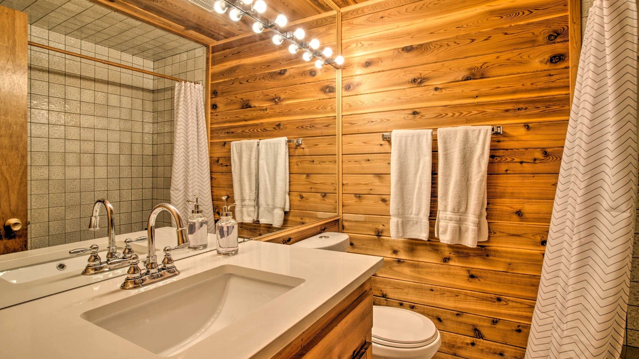 Photo of Bathroom in Downieville-Lawson-Dumont