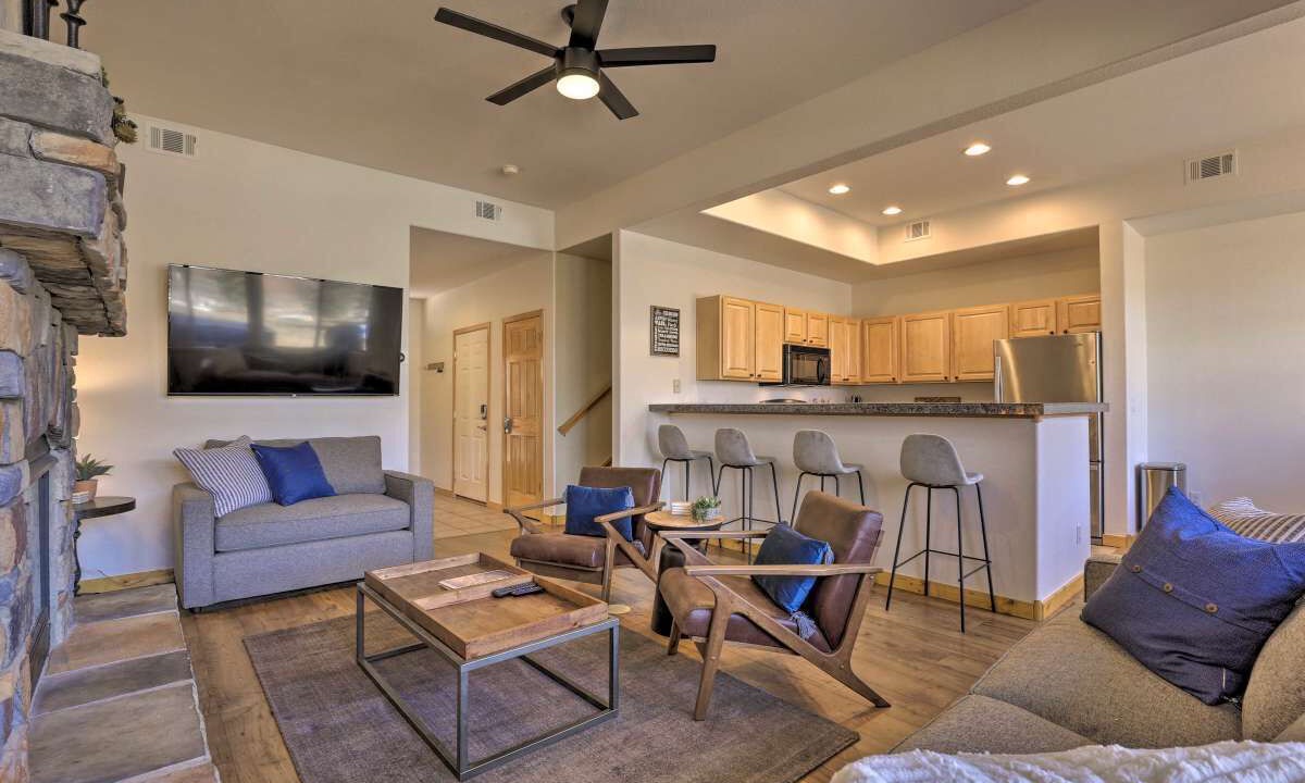 Photo of Livingroom in Silverthorne