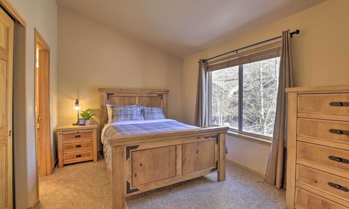 Photo of Bedroom in Silverthorne