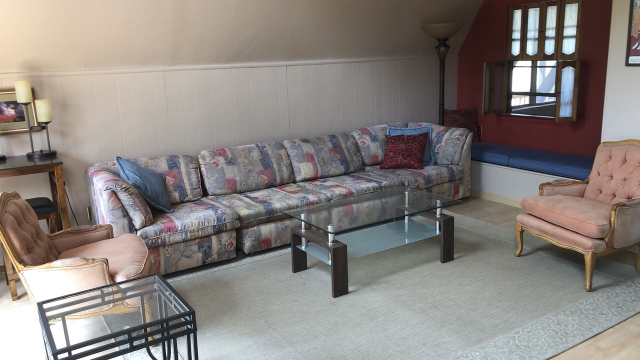 Photo of Livingroom in Farmington