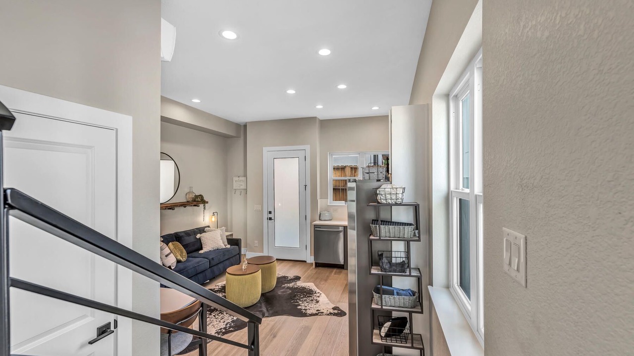 Photo of Livingroom in Sloan Lake