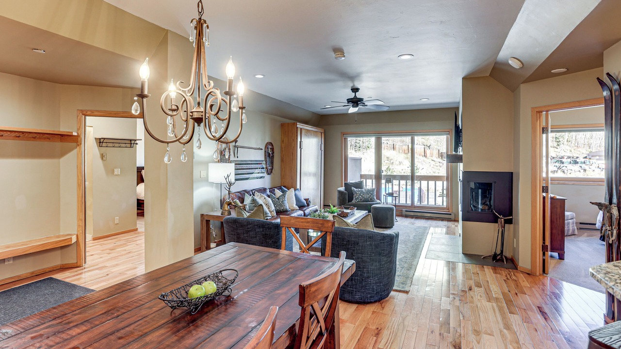 Photo of Livingroom in Purgatory