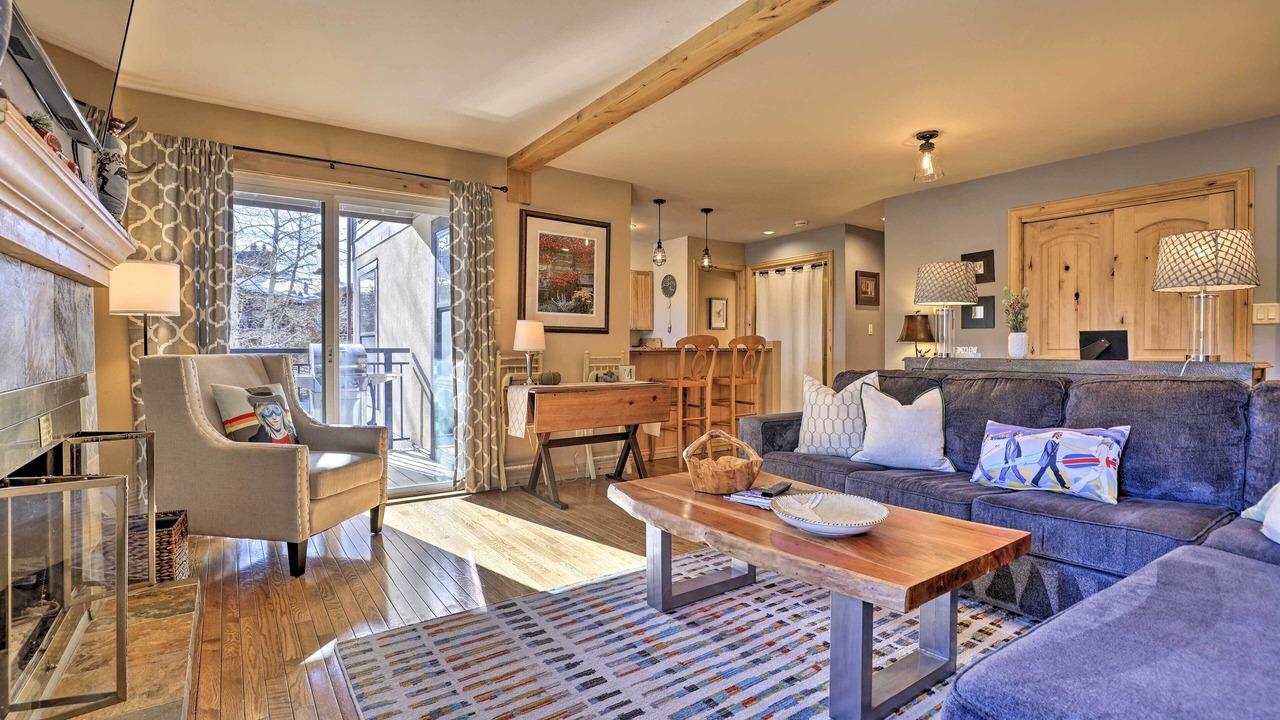 Photo of Livingroom in Vail