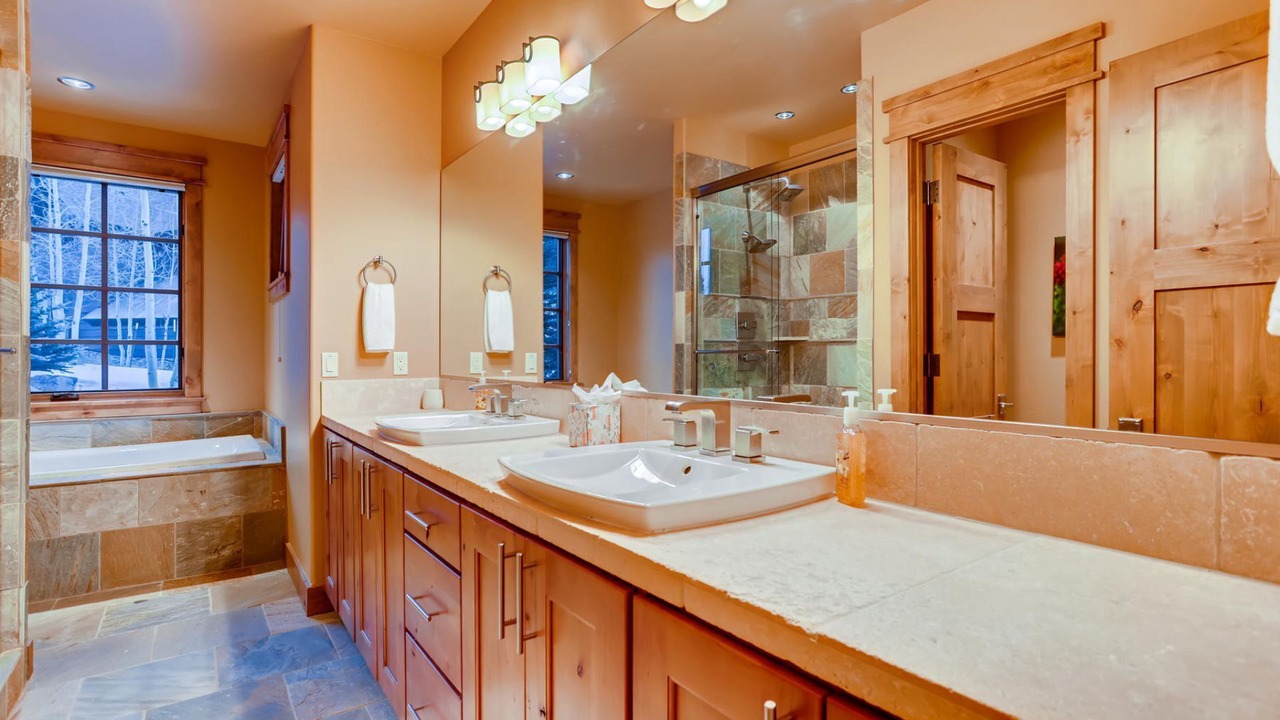 Photo of Bathroom in Corkscrew Flats