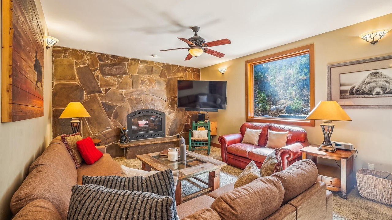 Photo of Bedroom in Breckenridge Heights