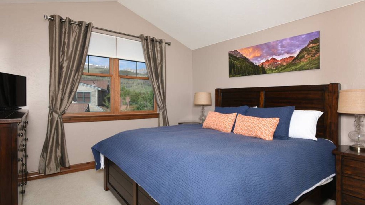 Photo of Bedroom in The Highlands