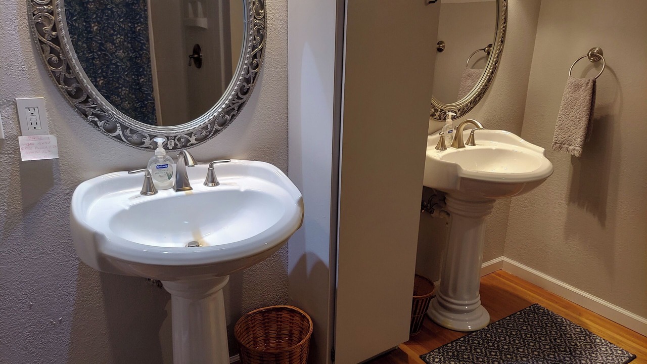 Photo of Bathroom in Overland Park
