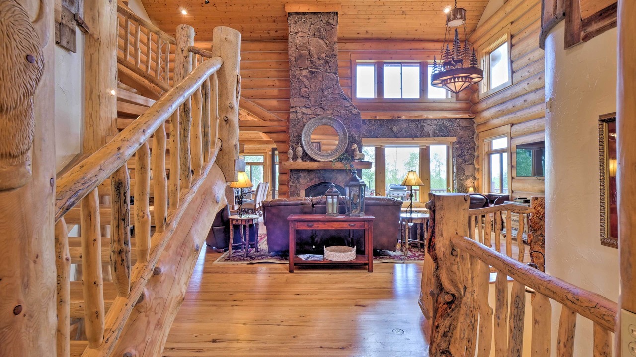 Photo of Livingroom in Fairplay