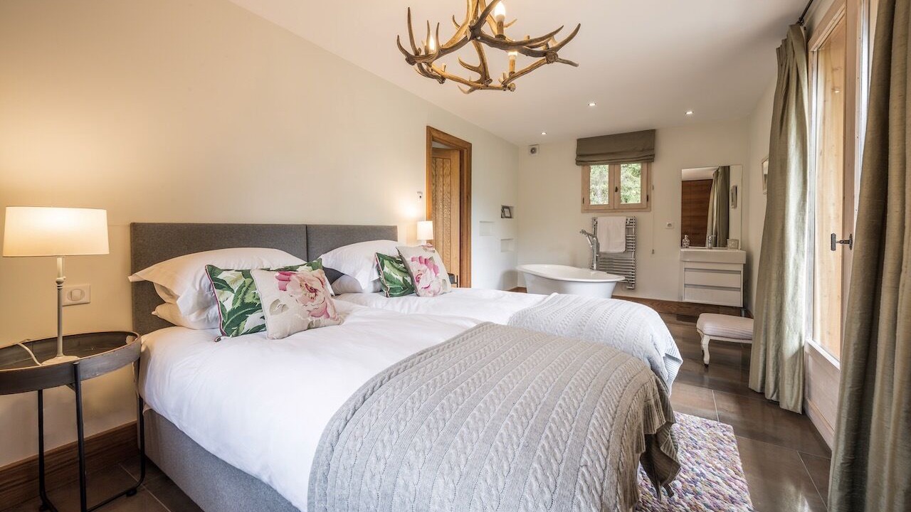 Photo of Bedroom in Les Allues