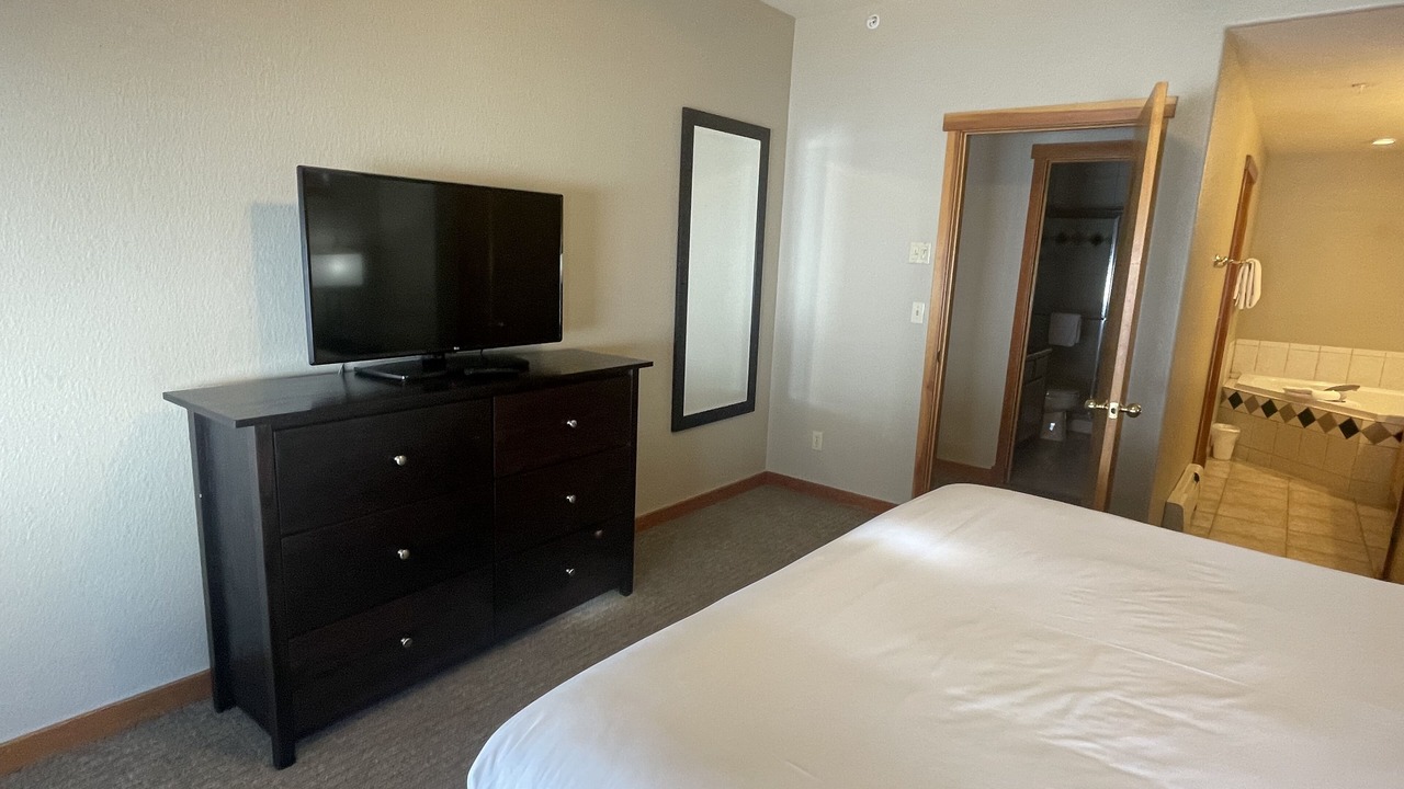 Photo of Bathroom in Peak 9